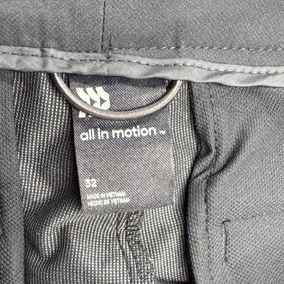 Black Golf Shorts size 32 - Picture 6 of 6